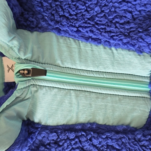XERSION BRAND GIRLS BLUE & GREEN HOODED ZIPPERED JACKET SIZE LARGE 14 - Picture 6 of 16